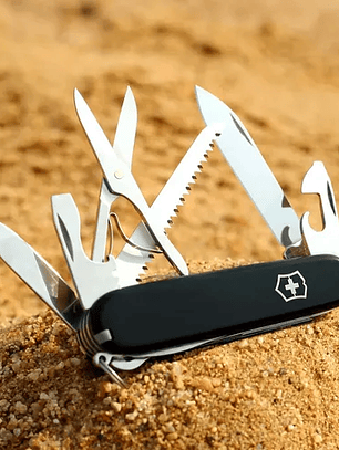 VICTORINOX HUNTSMAN COD. 1.3713.3 NEGRA