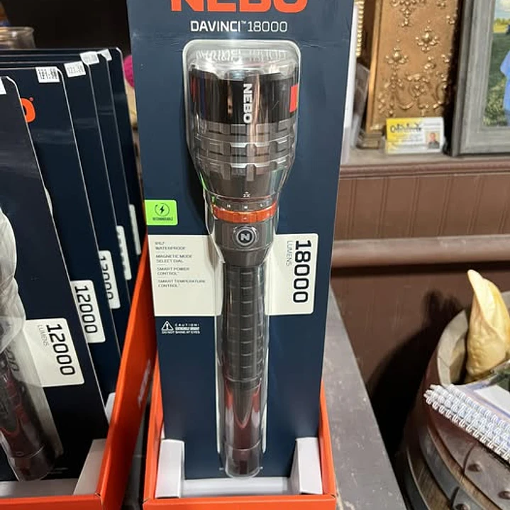 NEBO DAVINCI 18000 LUMENS RECARGABLE 1