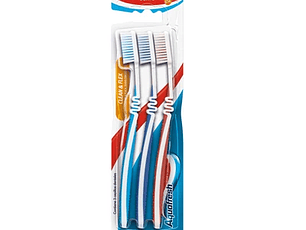 Aquafresh Cepillo Clean & Flex Suave X3