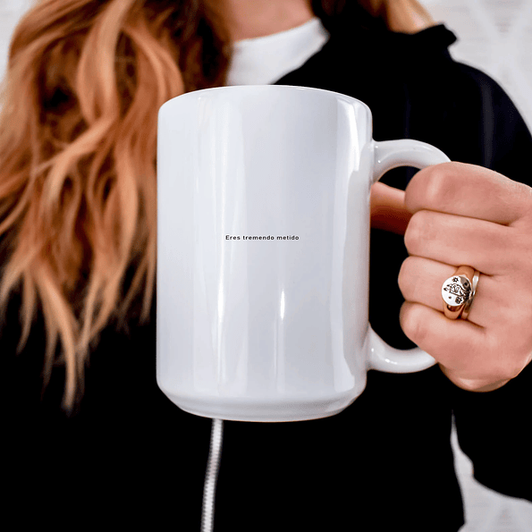 🎁😎 Regalo original: Taza sarcástica “Eres tremendo metido” 1