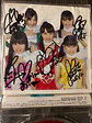 CD original autografiado Grupo Idol Momoiro Clover Z DENSETSU -OWARINAKI KAKUMEI- - Miniatura 1