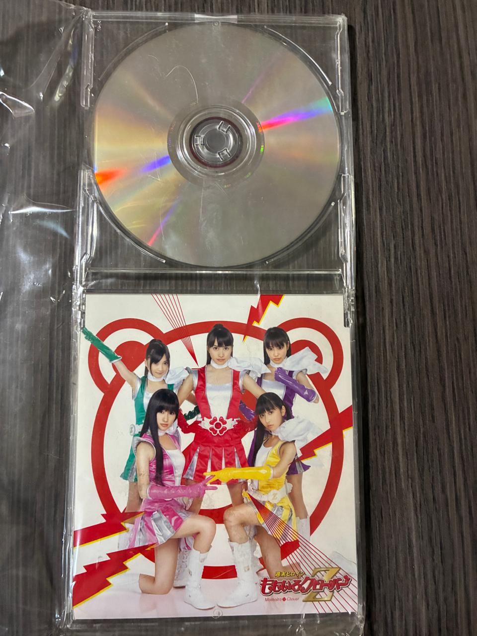 CD original autografiado Grupo Idol Momoiro Clover Z DENSETSU -OWARINAKI KAKUMEI- 3
