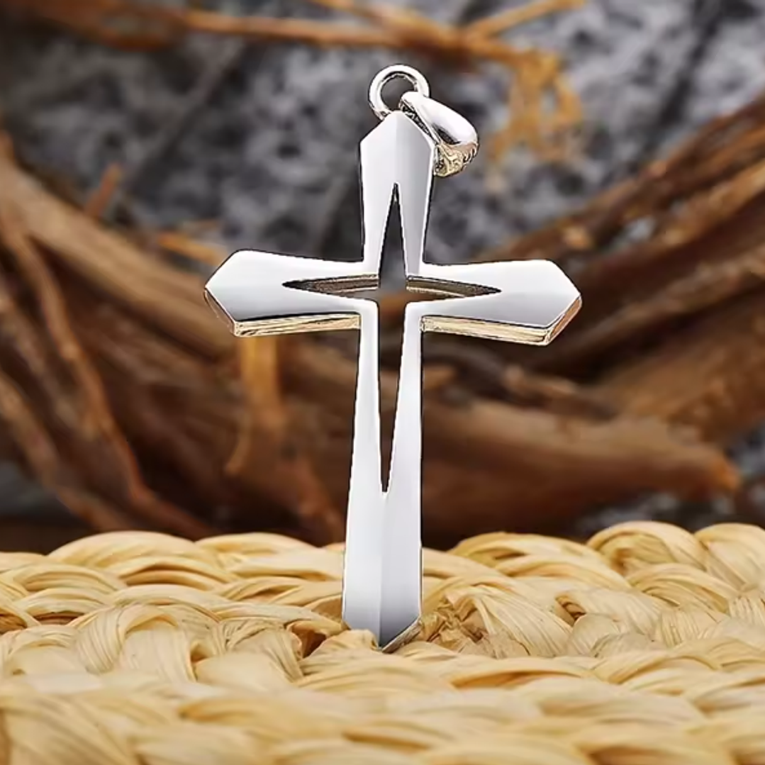Colar Cruz em Aço Inoxidável 1