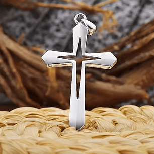 Colar Cruz em Aço Inoxidável