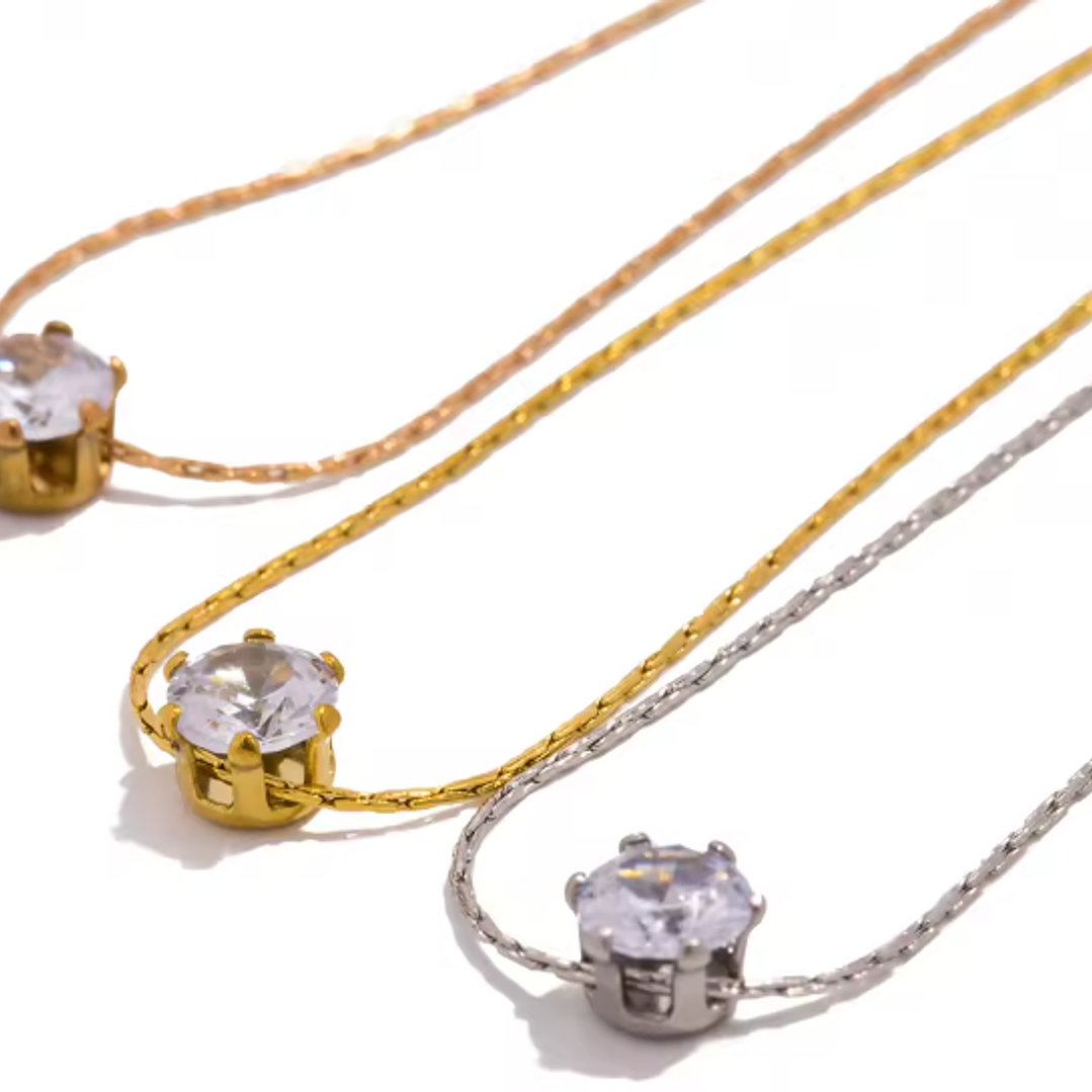 Colar em Aço Inoxidável com Pingente de Pedra Brilhante 2