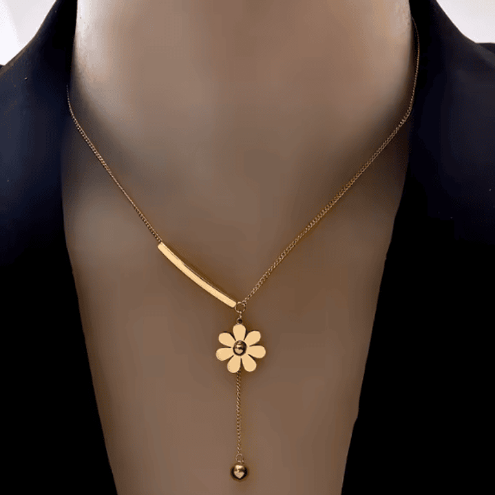 Colar em Aço Inoxidável com Flor Delicada 2