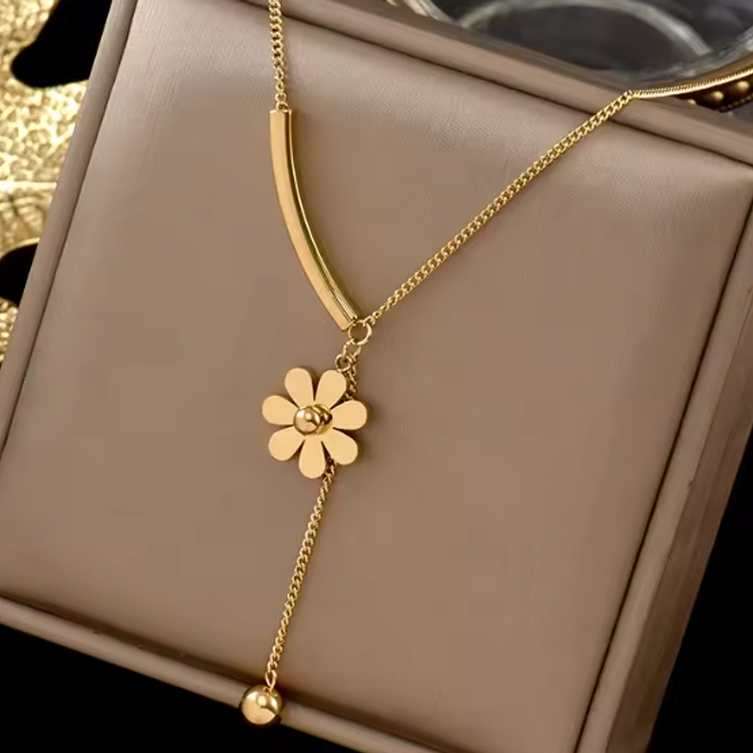 Colar em Aço Inoxidável com Flor Delicada 1