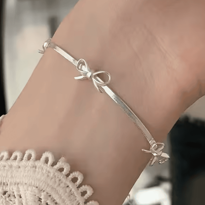 Pulseira Banhada a Prata com Laços Delicados 6