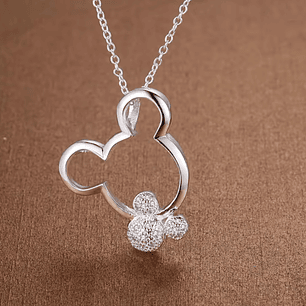 Colar Banhado a Prata com Pingente do Mickey Cravejado