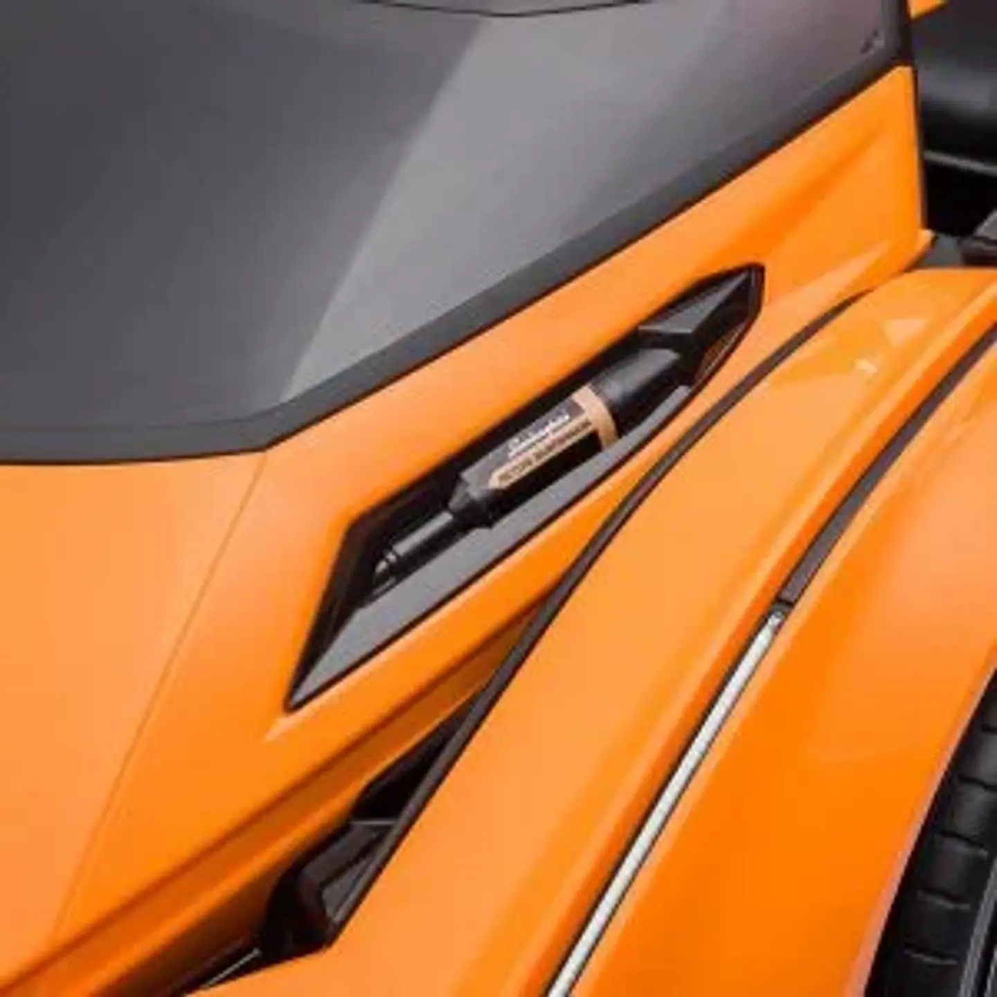 AUTO LAMBORGHINI V12 VISION GT ORANGE 5