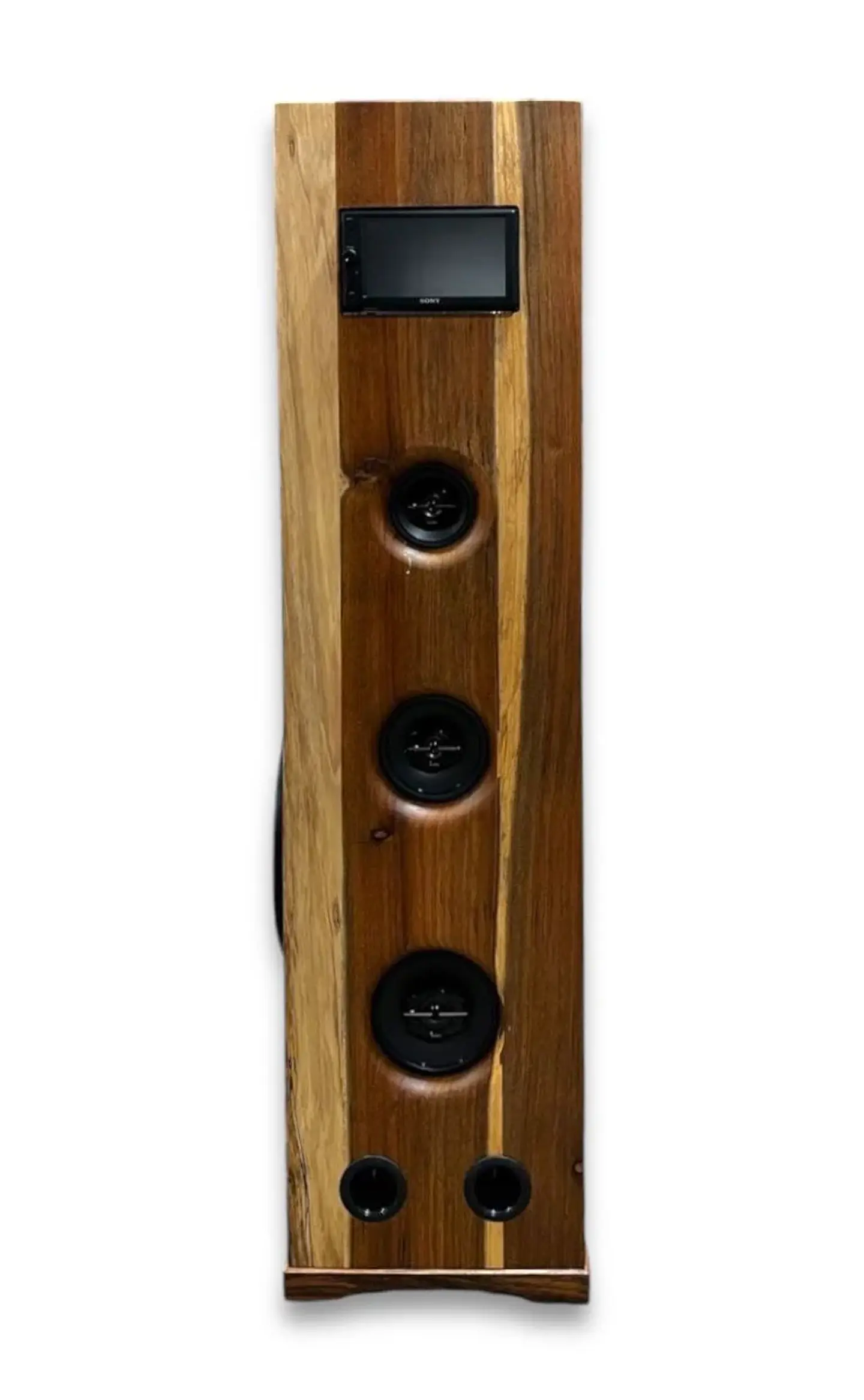 SISTEMA DE AUDIO EN MADERA NATIVA MODELO TORRE AROMO 1