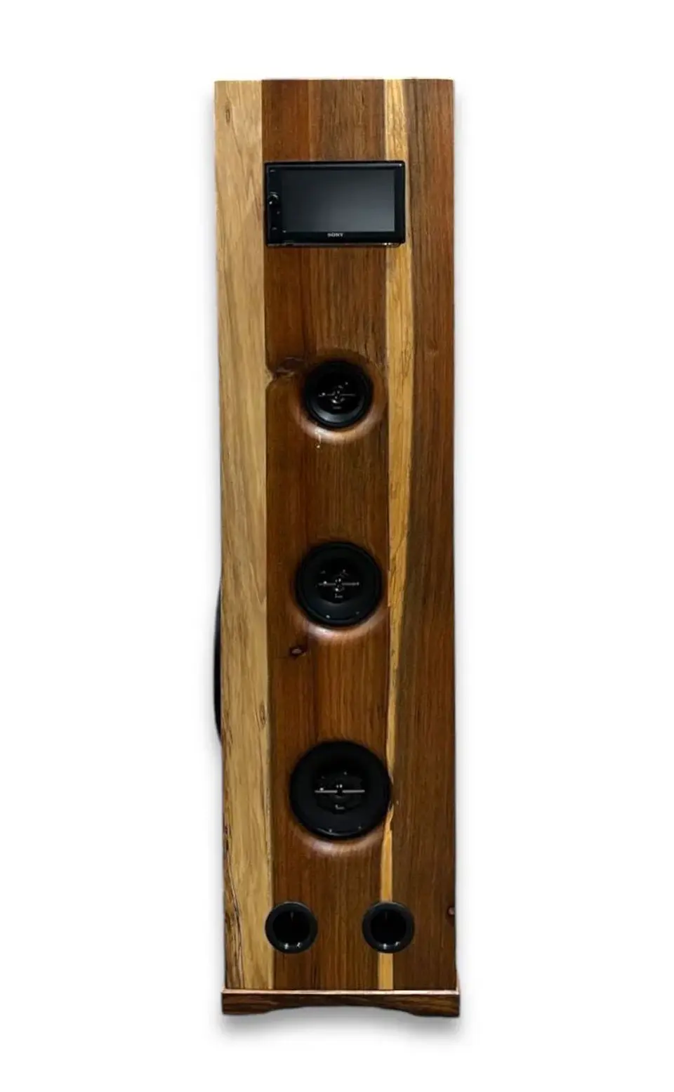 SISTEMA DE AUDIO EN MADERA NATIVA MODELO TORRE AROMO 1