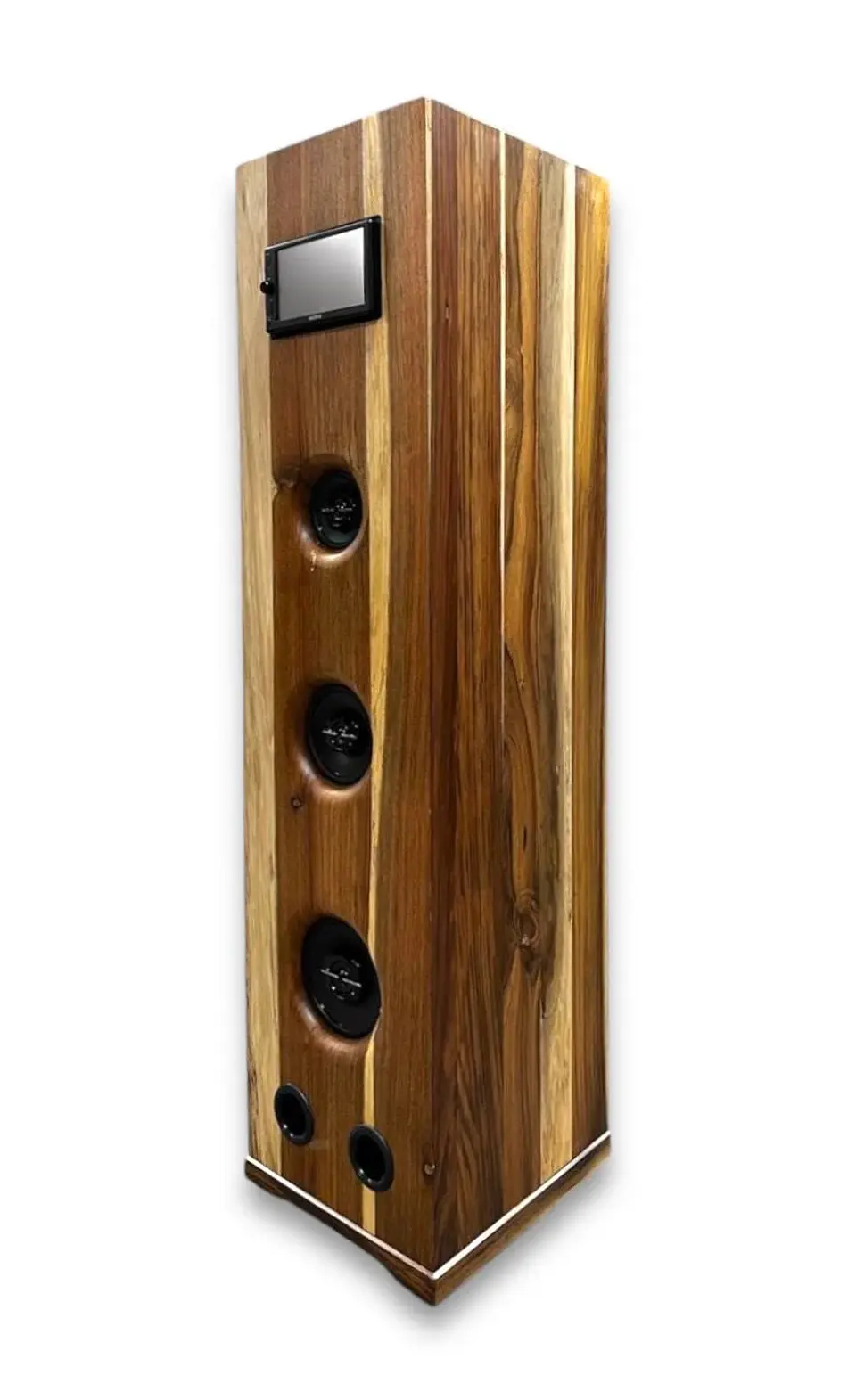 SISTEMA DE AUDIO EN MADERA NATIVA MODELO TORRE AROMO 3