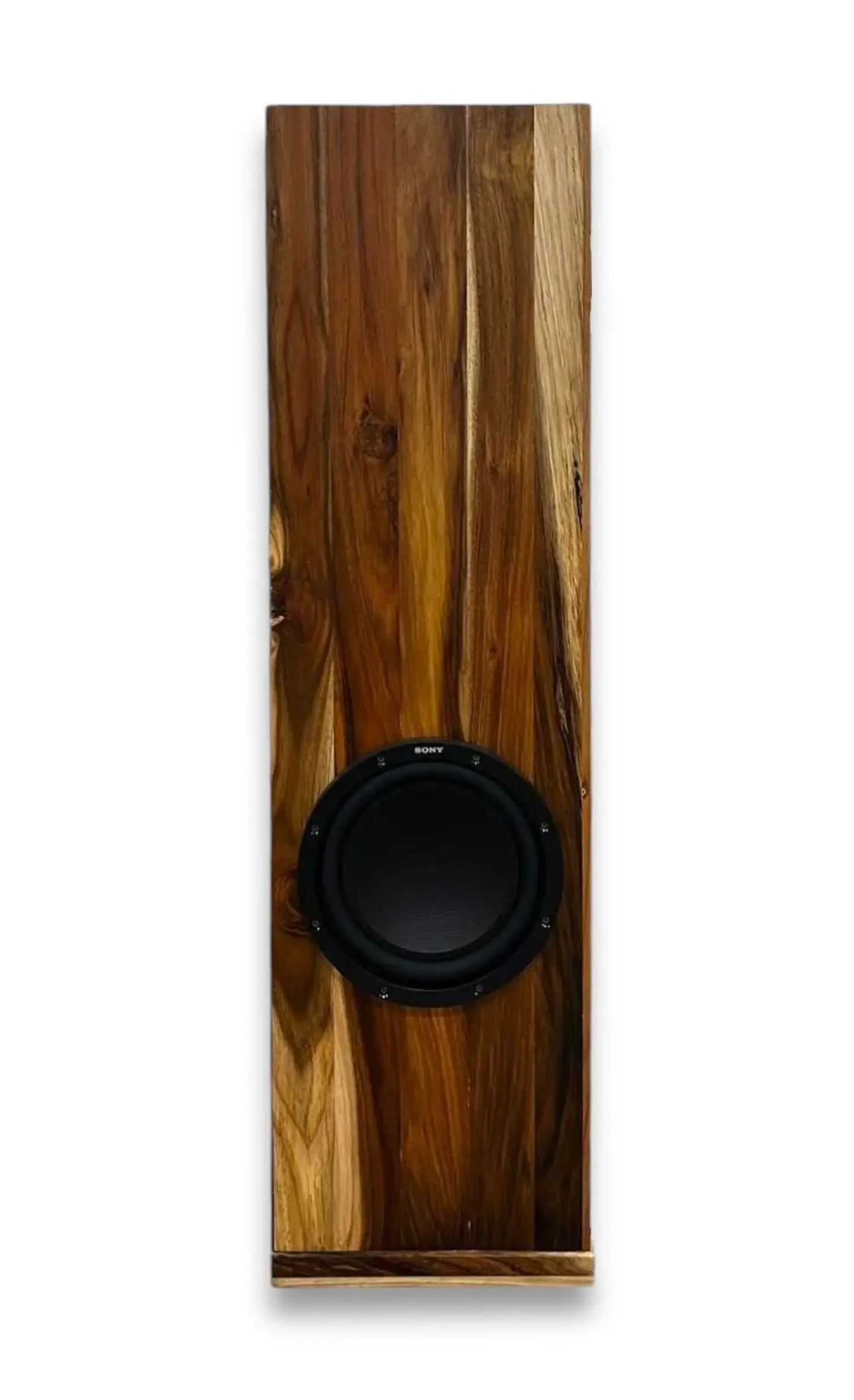 SISTEMA DE AUDIO EN MADERA NATIVA MODELO TORRE AROMO 4