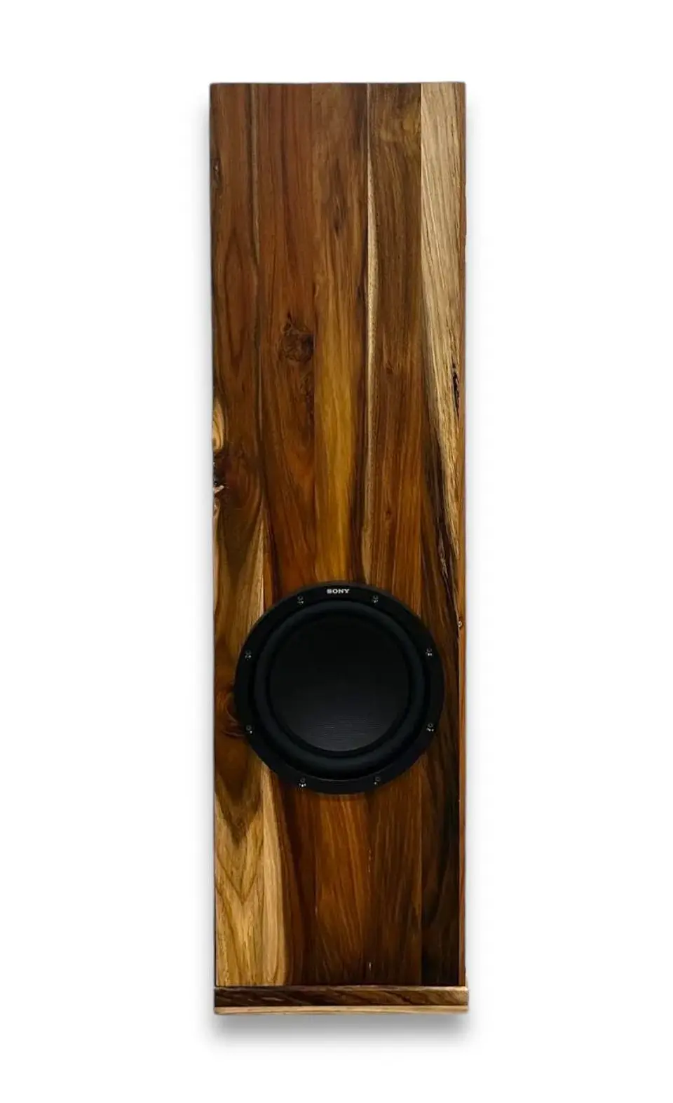 SISTEMA DE AUDIO EN MADERA NATIVA MODELO TORRE AROMO 4