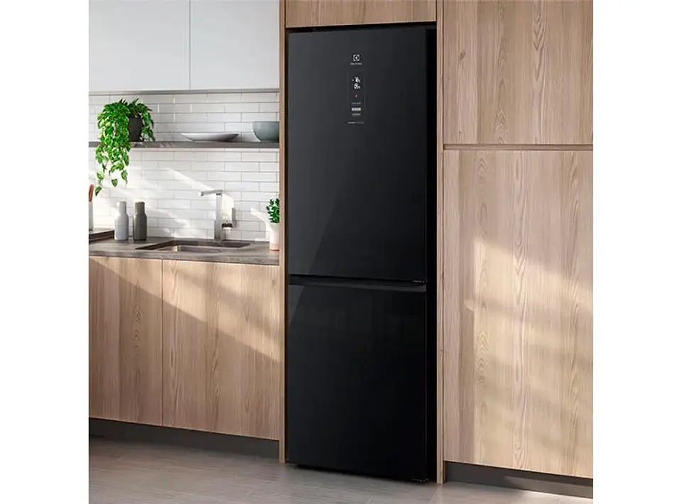 REFRIGERADOR BOTTOM FREEZER ELECTROLUX 322 L NO FROST DB60GE 5