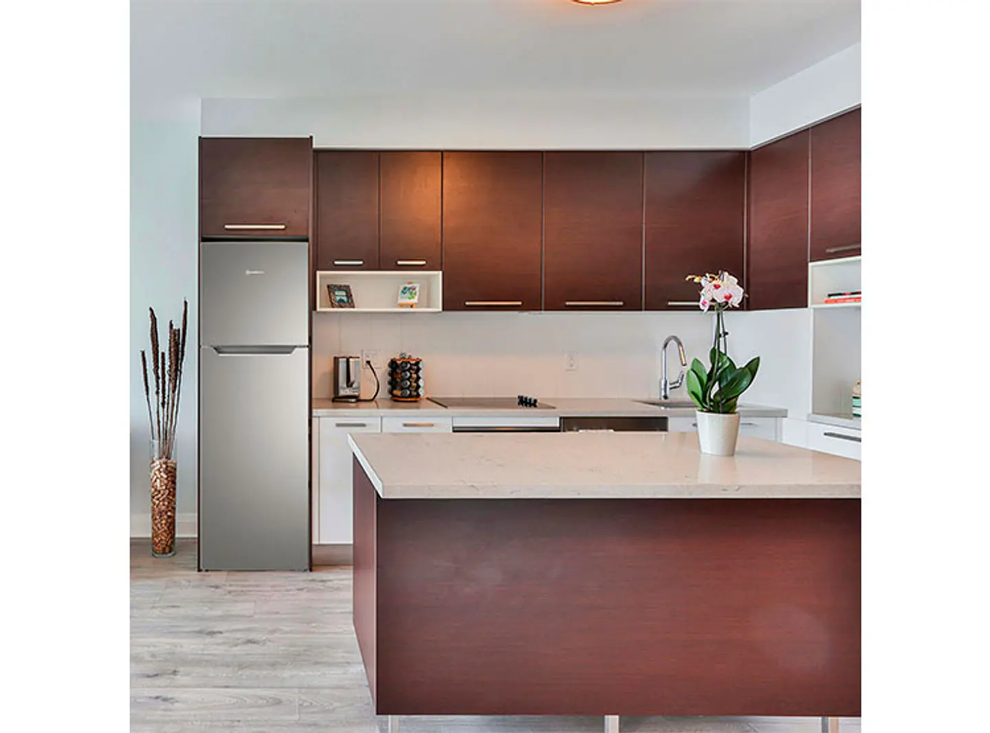 REFRIGERADOR MADEMSA TOP FREEZER ALTUS 1250 6