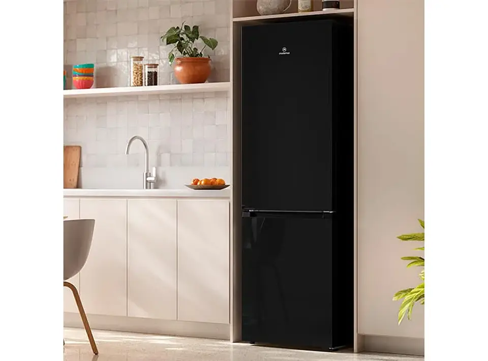 REFRIGERADOR BOTTOM FREEZER MADEMSA 285 L NO FROST MI60B 5