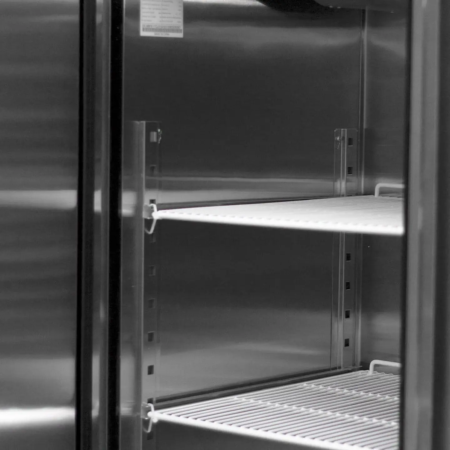 CONGELADOR VERTICAL 2 PUERTAS 1300 LITROS 1