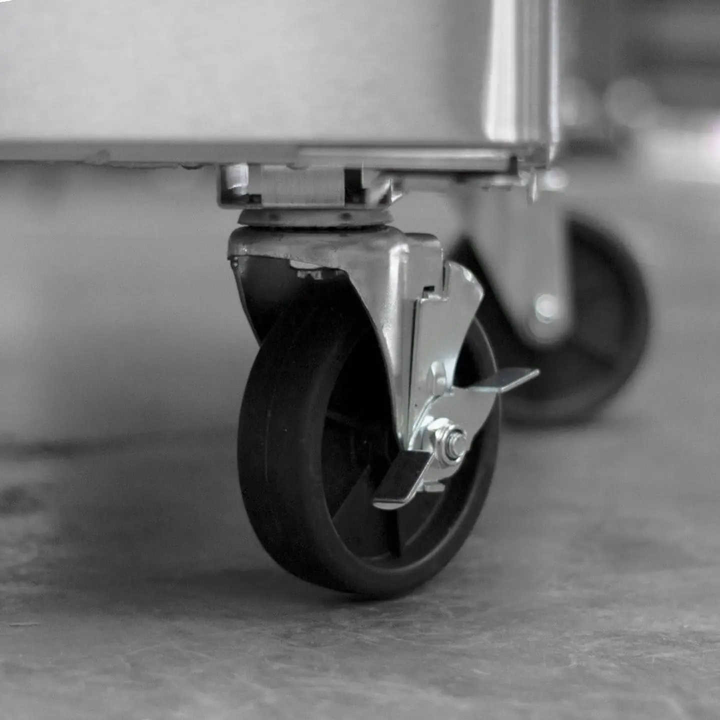 CONGELADOR VERTICAL 2 PUERTAS 1300 LITROS 4