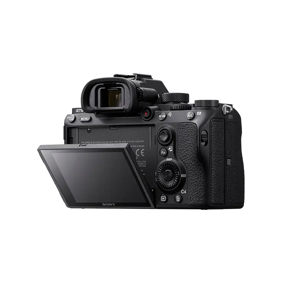 CÁMARA MIRRORLESS ILCE-7M3 CON SENSOR FULLFRAME 6