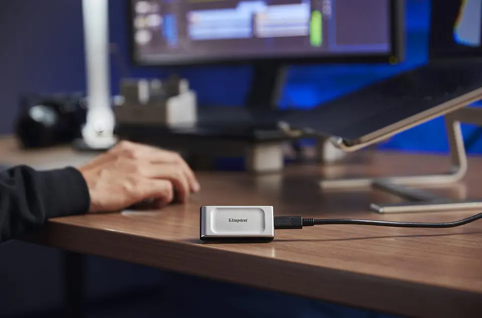 DISCO ESTADO SÓLIDO EXTERNO KINGSTON XS2000 4TB 7