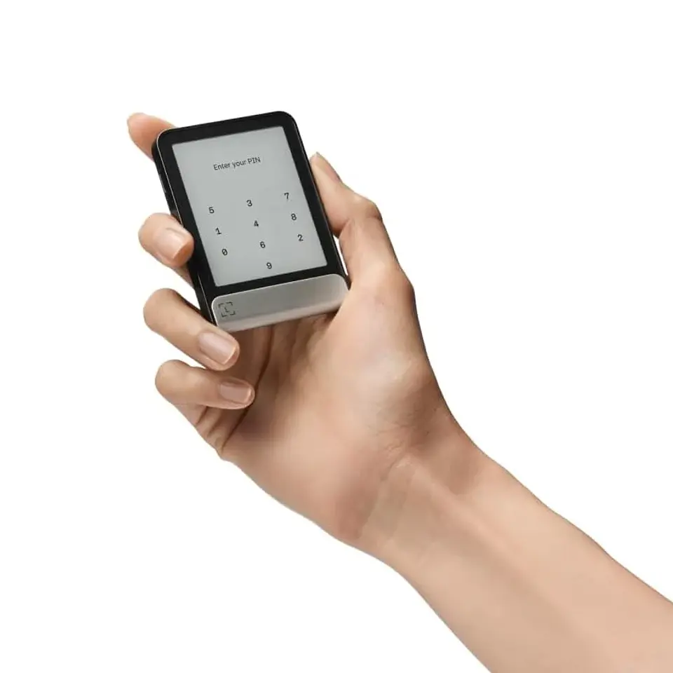 BILLETERA LEDGER FLEX CON PANTALLA TÁCTIL BTC ETH XRP 4