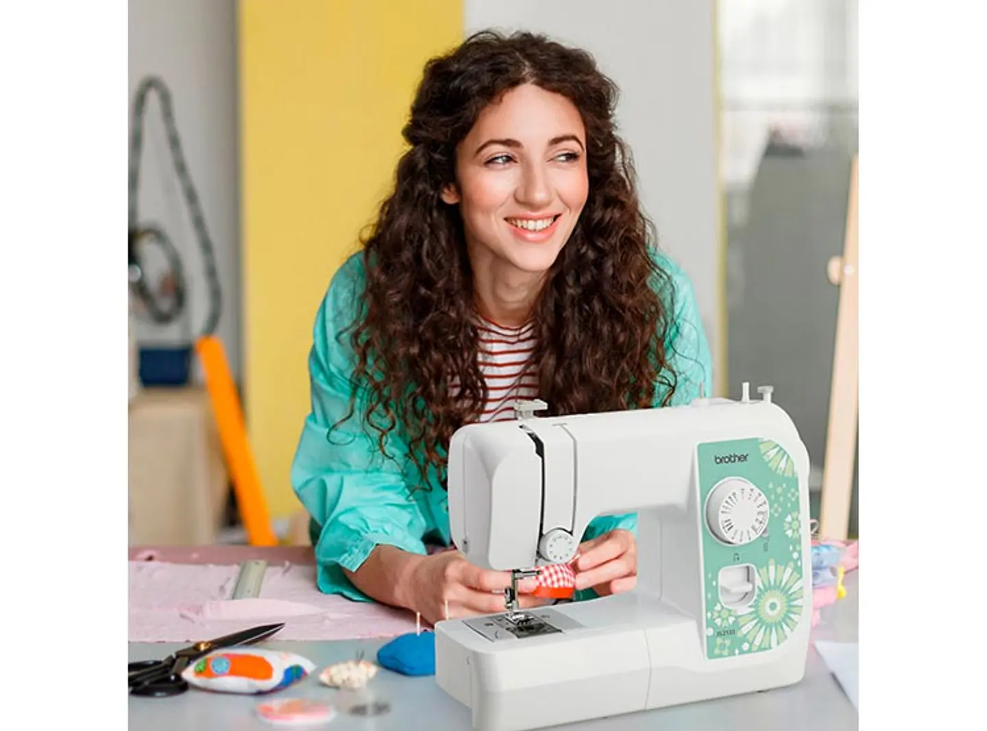 COMBO BROTHER OVERLOCK 3534D + MÁQUINA DE COSER JS2135 7