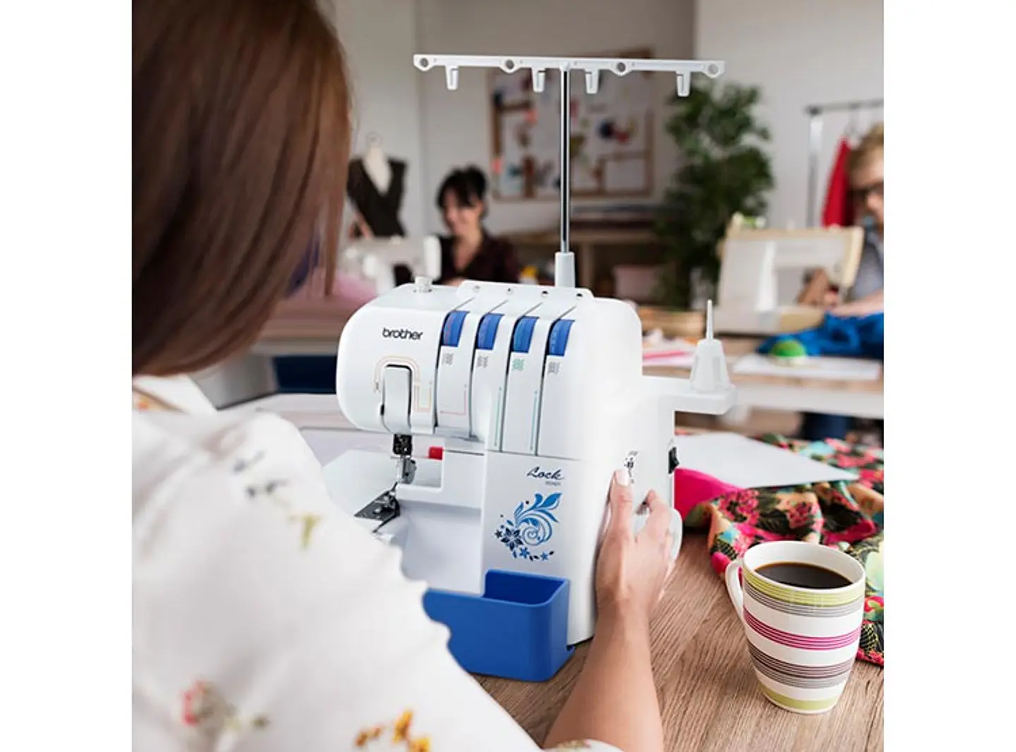 COMBO BROTHER OVERLOCK 3534D + MÁQUINA DE COSER JS2135 10