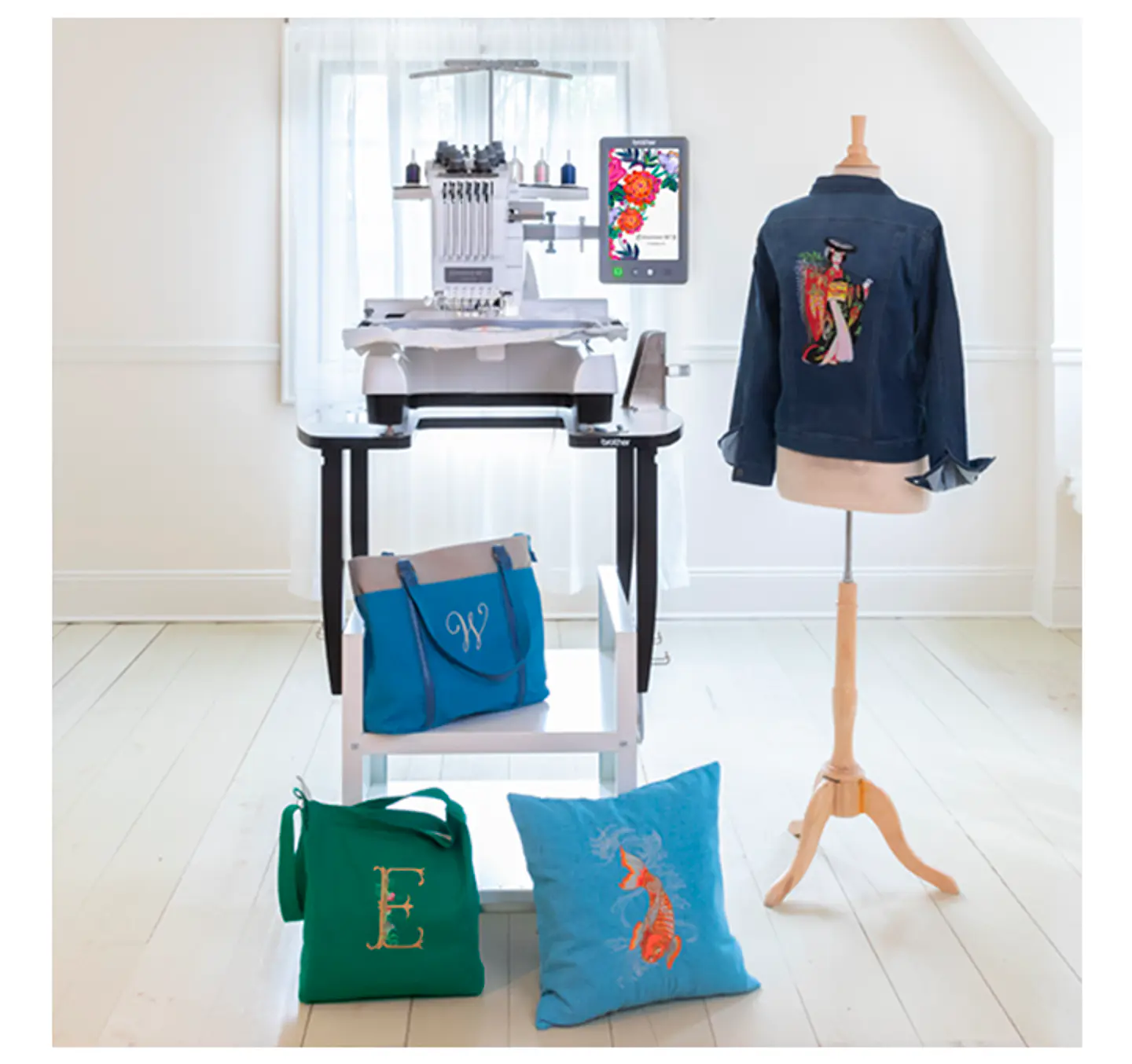 MAQUINA DE BORDAR BROTHER SEMI INDUSTRIAL PR 680 W 4