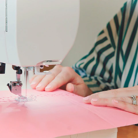 MÁQUINA DE COSER BORDAR JANOME MEMORY CRAFT 1000