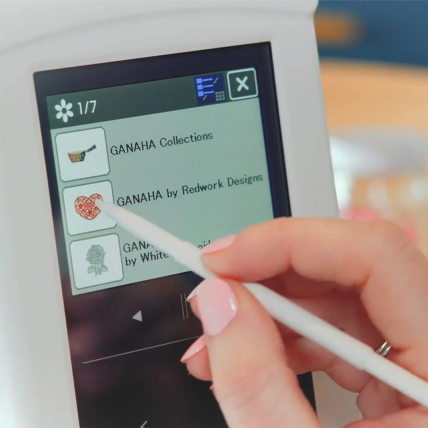 MÁQUINA DE COSER BORDAR JANOME MEMORY CRAFT 1000 4