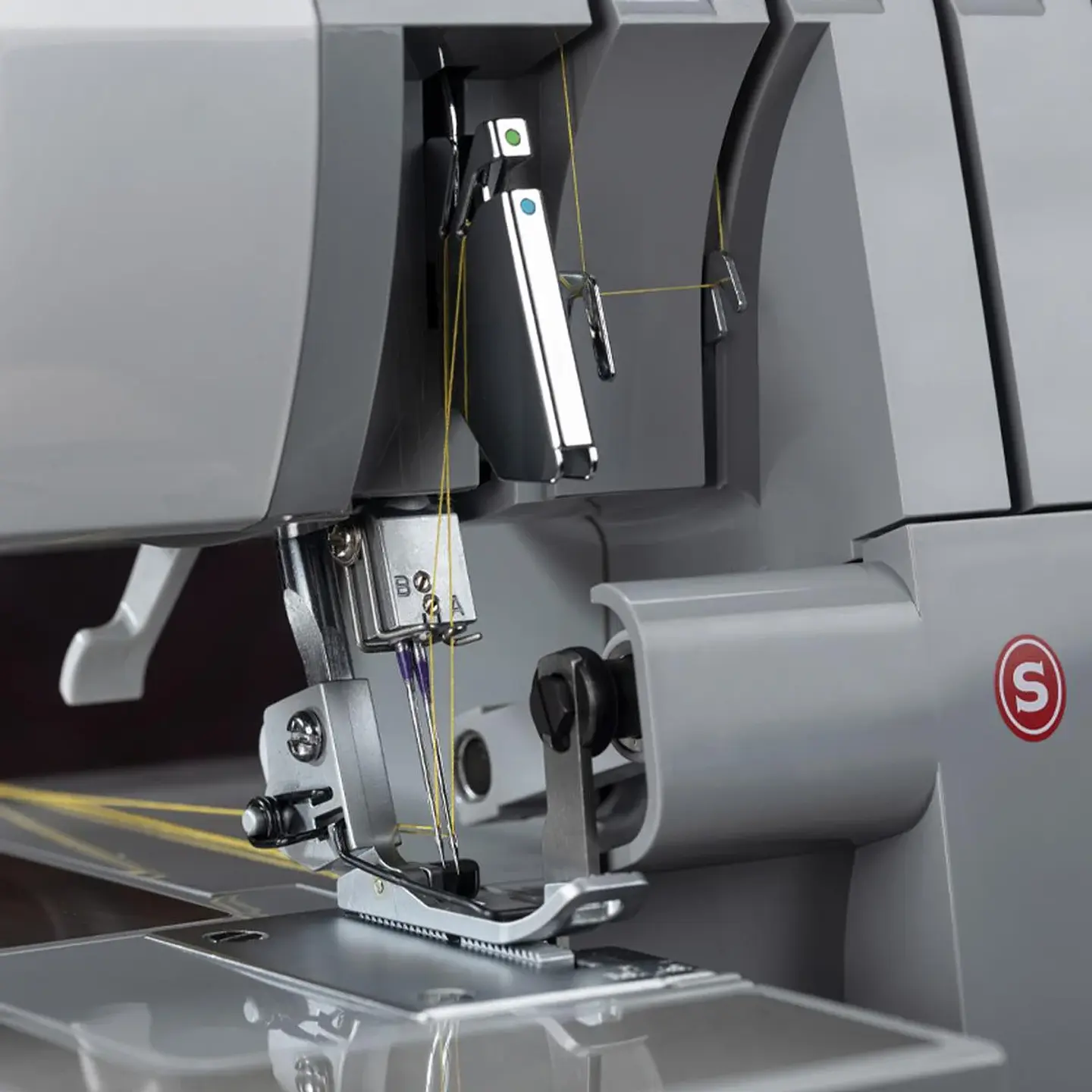 COSER CON PRECISION: MAQUINA OVERLOCK SINGER HD0405S PORTATIL 5