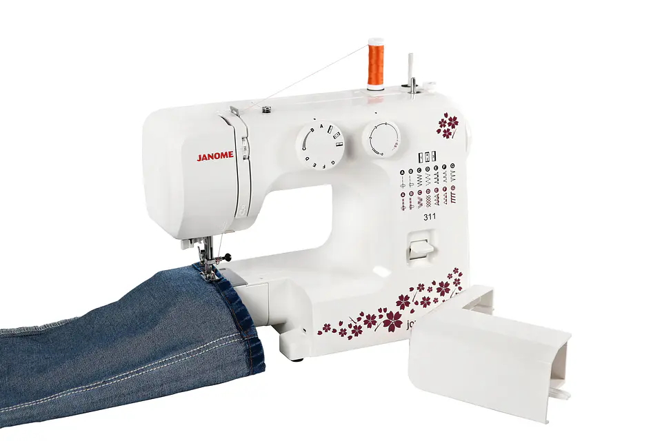 MAQUINA DE COSER 311 13