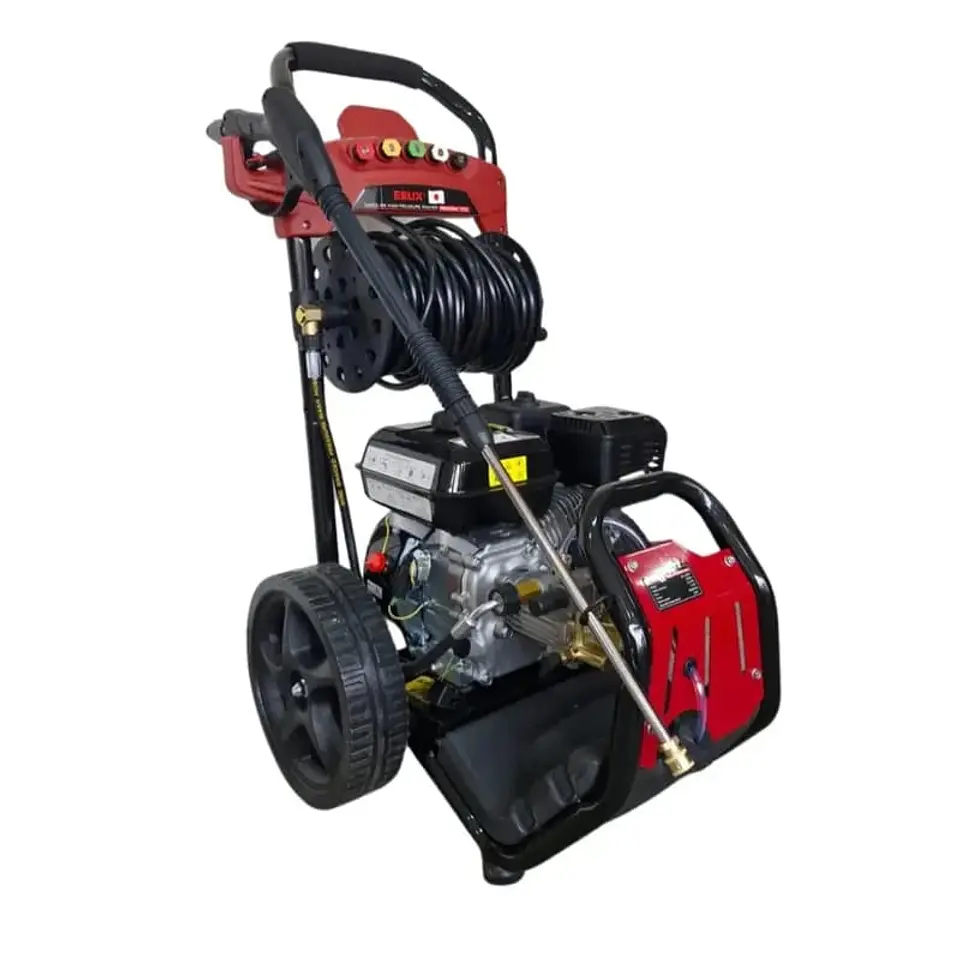 HIDROLAVADORA A BENCINA INDUSTRIAL 7,5 HP 12 METROS MAGUERA 1