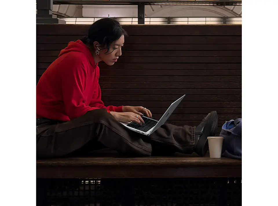 MACBOOK PRO M3 (CPU 8NUC Y GPU 10NUC) 8 GB RAM 1 TB SSD 14.2