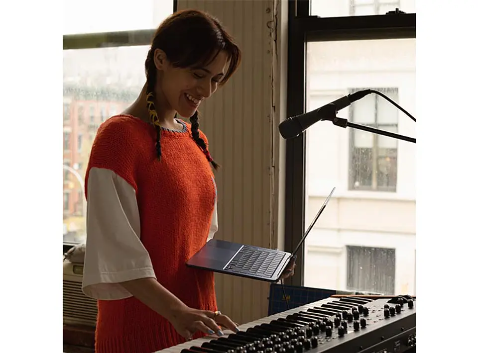 MACBOOK AIR M2 (CPU 8NUC Y GPU 8NUC) 8 GB RAM 256 GB SSD 13.6