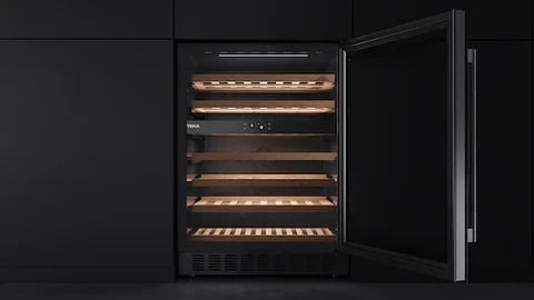 CAVA DE VINOS 46 BOTELLAS RVU 20046 GBK NEGRO TEKA