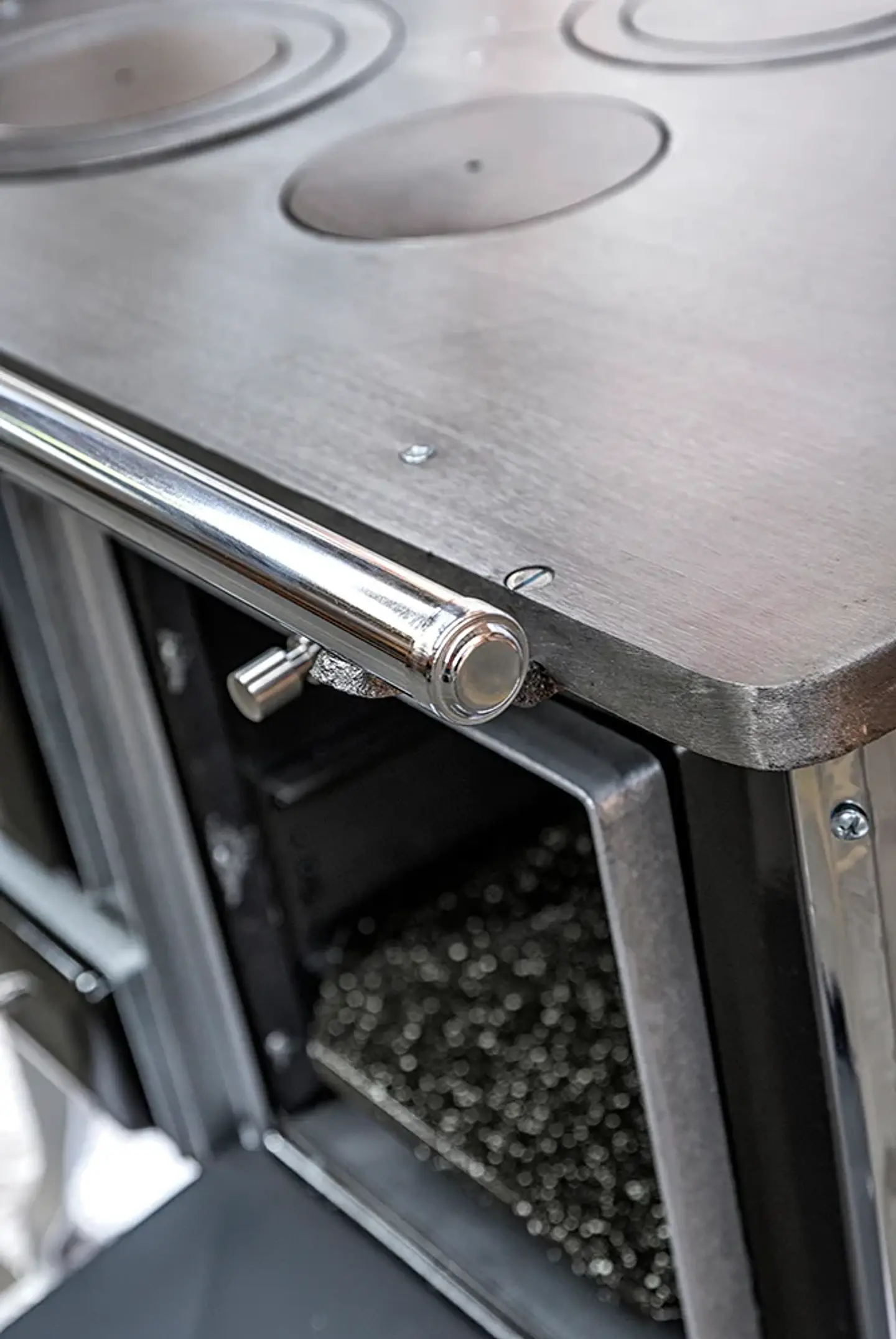 COCINA A LEÑA TRADICIONAL 90X56 NEGRA 3