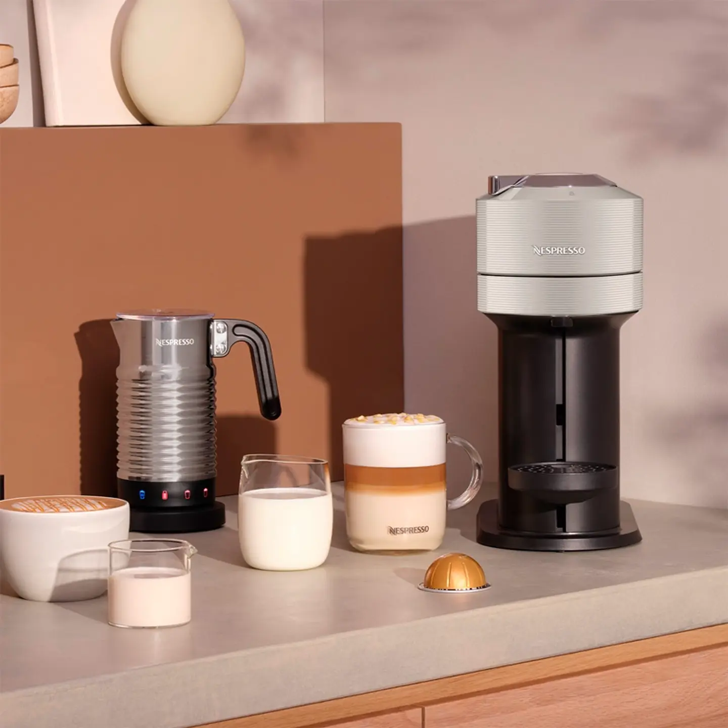 CAFETERA NESPRESSO CÁPSULA VERTUO NEXT GRIS CLARO 6