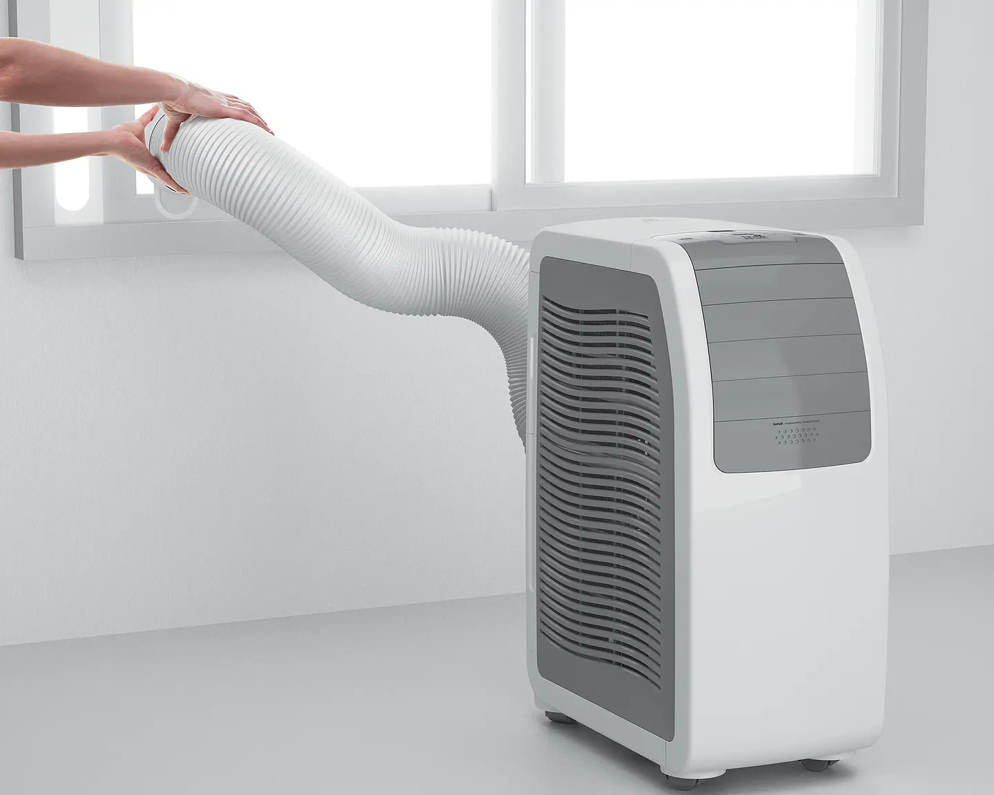 AIRE ACONDICIONADO PORTATIL 12.000 BTU FRIO/CALOR 7