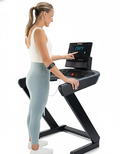 TROTADORA NORDICKTRACK T SERIE 8 NEGRA