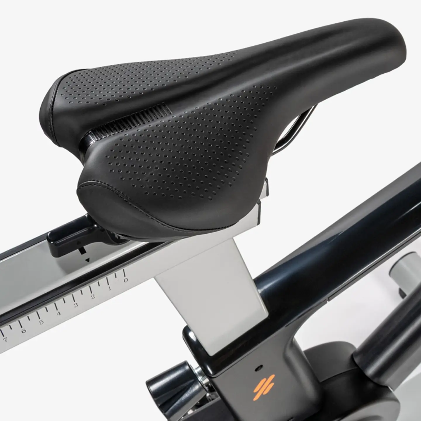 BICICLETA SPINNING MAGNÉTICA P600 PREMIUM 4