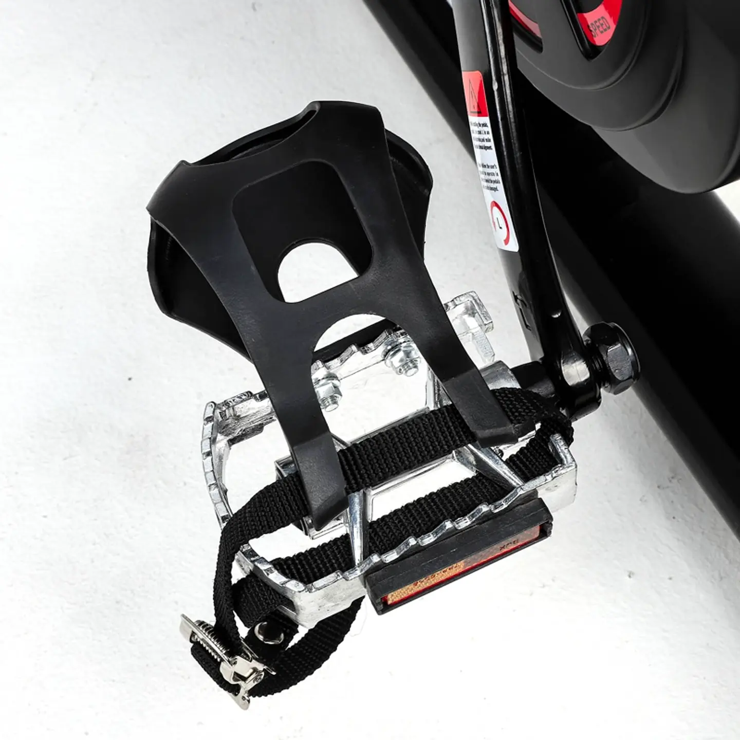 BICICLETA SPINNING BASKO FITNESS CAPACIDAD 120 KG DISCO 8 KG 2.0 4