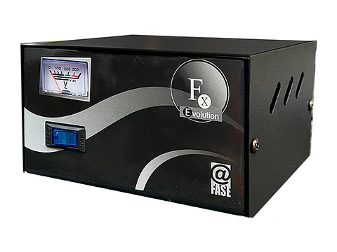 Elise FXE-10 - Estabilizador - Fase, Sólido, 1.0kVA, 4 tomas a 220VAC, 1 toma By-pass