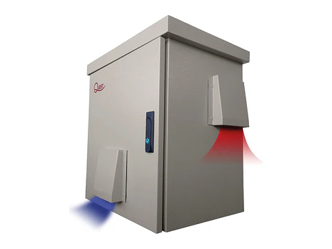 Quest CE-2720 - Gabinete de exteriores IP-65 para poste 11-RU 609 x 593 x 399mm