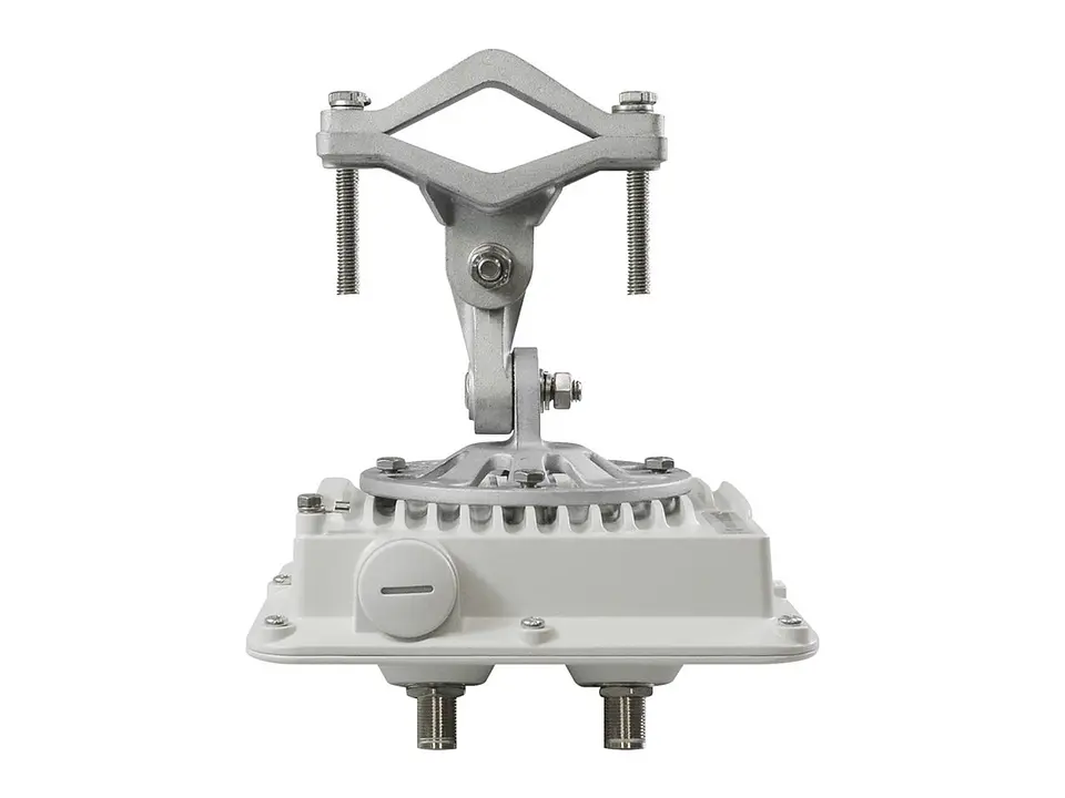Astra Wireless E6-STE-50 - Radio Terminal PTP/ST Evolution, Banda dual (5.X + 6.X), 50 Mbps, Conector tipo 2xN para antena externa, 1xGE. Incluye Inyector PoE (24W) y kit de montaje 1
