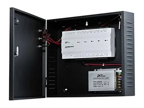 Control de Acceso Centralizado para Cuatro Puertas
