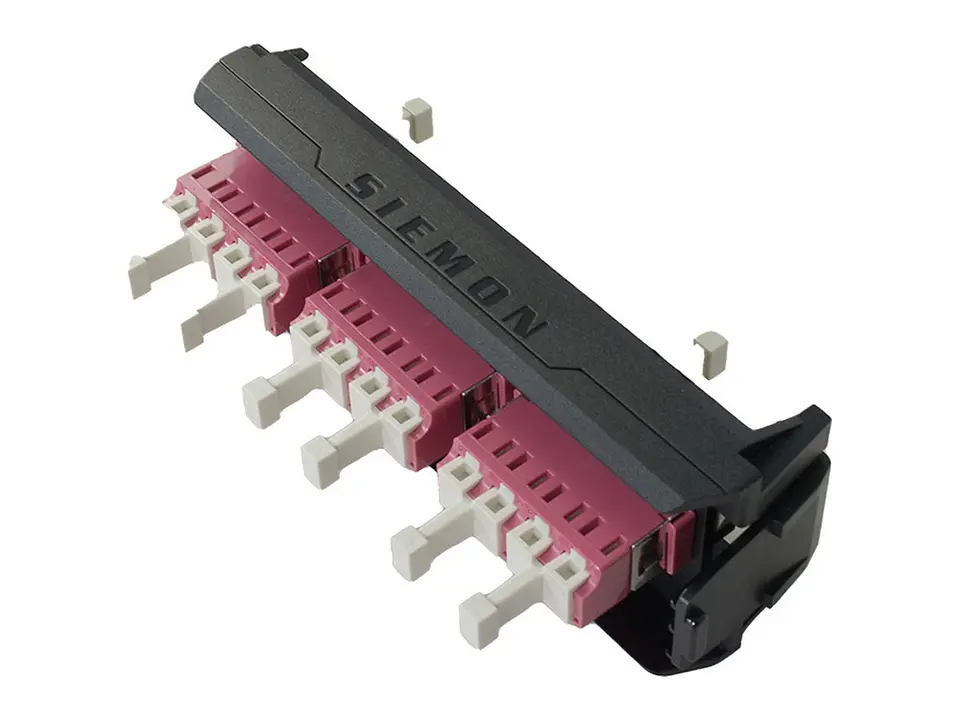 Siemon LVA12-LCE-BC-A - Panel FO LightVerse con 12 Acopladores LC OM4 color Violeta 4