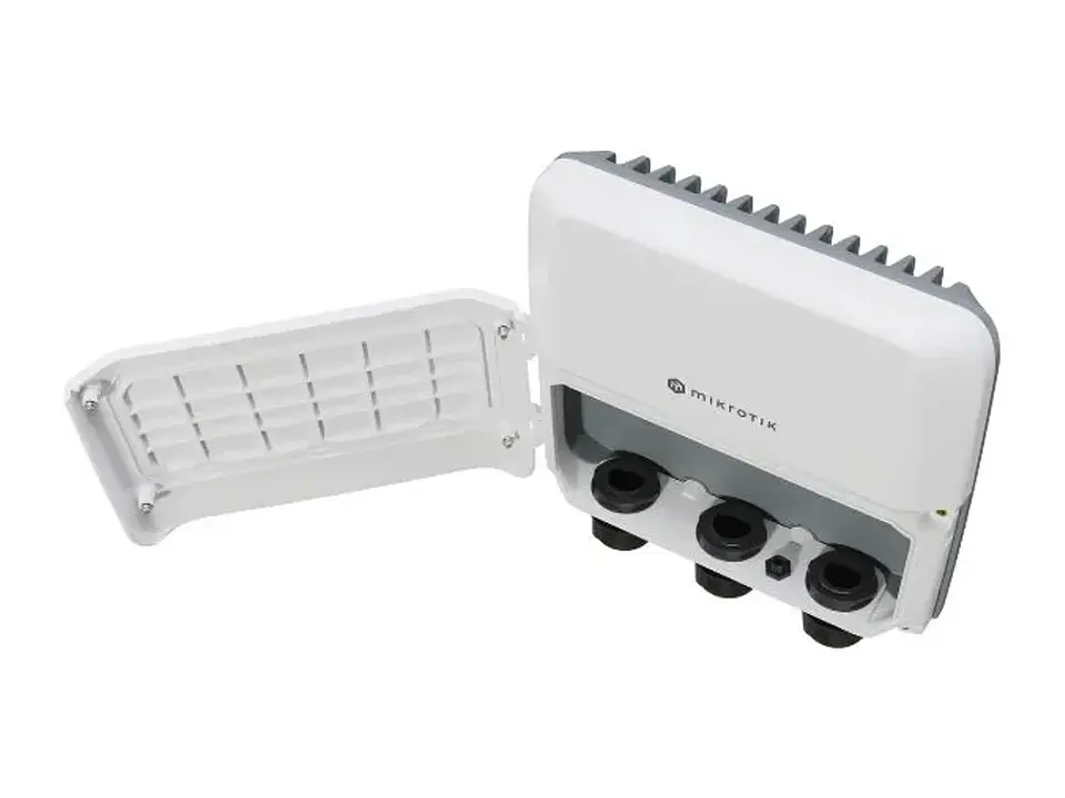 Router MikroTik RB5009UPR+S+OUT 4